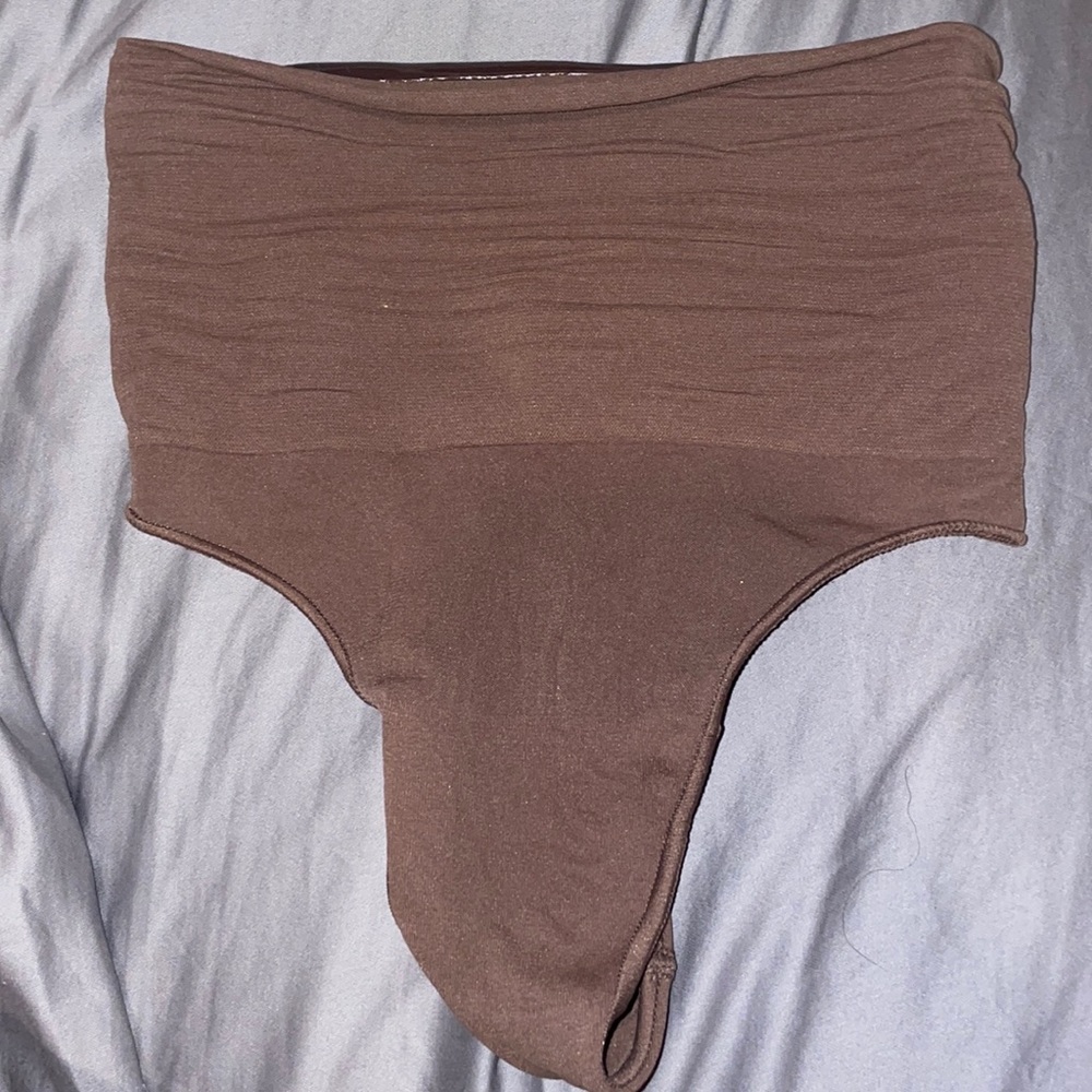 Never Wore It So It Is Basically New - image 4